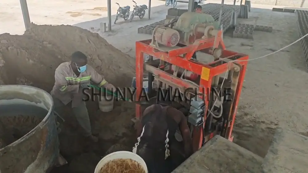 A Mozambican customer came to purchase the machine after being introduced by someone who had bought the equipment before.